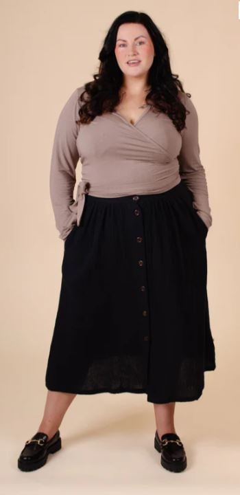 Kaiko - Button Skirt, Black